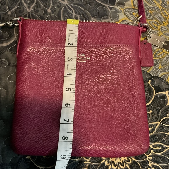 Coach Crossbody Bag with Pebbled Leather excellent condition - Picture 1 of 3